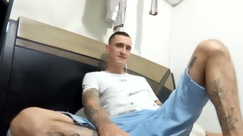 Snapshot of ed_big_cock chatting on 7, 11, 2025 Edd Gallego online show from 7, 11, 2025