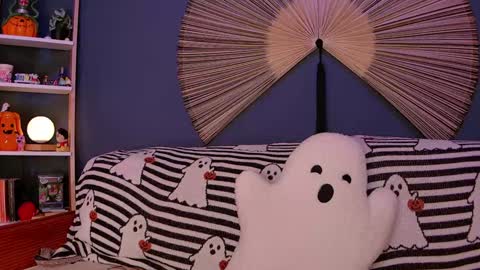 Snapshot of eddieds chatting on 20, 10, 2025 Eddie online show from 20, 10, 2025