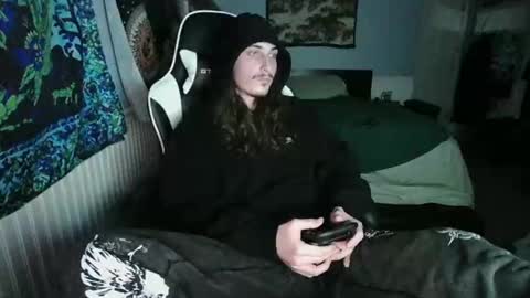 Snapshot of eddy815 chatting on 5, 12, 2025 eddy815 online show from 5, 12, 2025