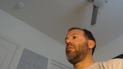 Snapshot of edge_masters chatting on 25, 2, 2025 EdgeM online show from 25, 2, 2025