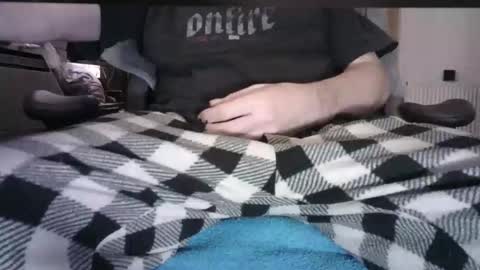 Snapshot of edged_biker chatting on 16, 12, 2025 edged biker online show from 16, 12, 2025