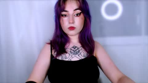 Snapshot of ediefris chatting on 16, 6, 2026 fickle demon made of clumps of matter online show from 16, 6, 2026