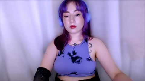 Snapshot of ediefris chatting on 18, 7, 2026 fickle demon made of clumps of matter online show from 18, 7, 2026