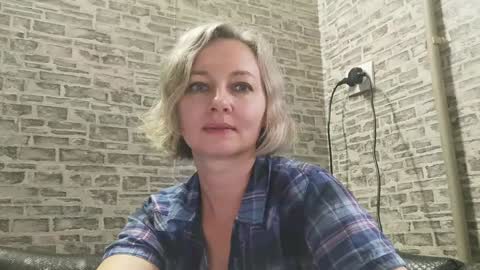 Snapshot of edithmanning chatting on 12, 12, 2024 edithmanning online show from 12, 12, 2024