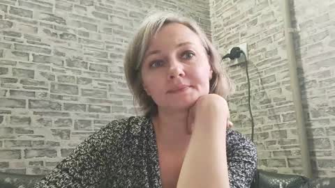 Snapshot of edithmanning chatting on 13, 12, 2024 edithmanning online show from 13, 12, 2024