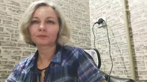 Snapshot of edithmanning chatting on 10, 1, 2025 edithmanning online show from 10, 1, 2025