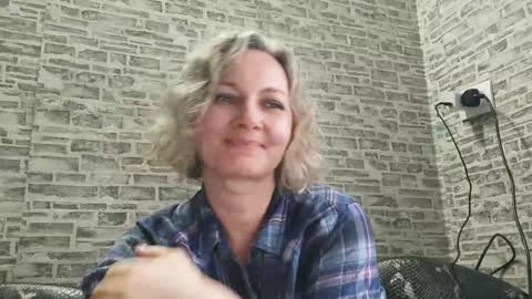 Snapshot of edithmanning chatting on 13, 1, 2025 edithmanning online show from 13, 1, 2025