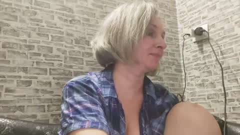 Snapshot of edithmanning chatting on 20, 1, 2025 edithmanning online show from 20, 1, 2025