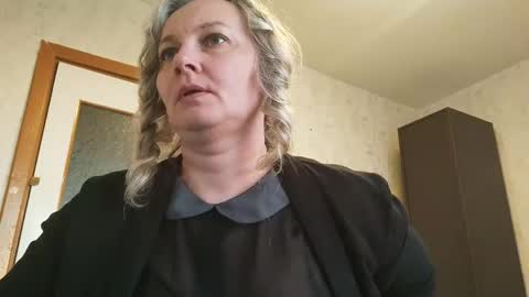 Snapshot of edithmanning chatting on 5, 5, 2026 edithmanning online show from 5, 5, 2026