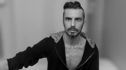 edmonton1985780 online show from 5, 1, 2026