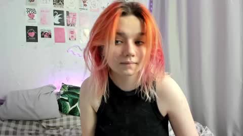 Snapshot of edna_dana chatting on 23, 12, 2024 Edna online show from 23, 12, 2024