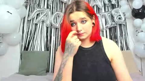 Snapshot of edna_dana chatting on 8, 10, 2025 Edna online show from 8, 10, 2025