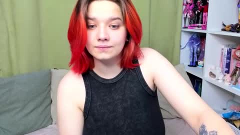 Snapshot of edna_dana chatting on 14, 10, 2025 Edna online show from 14, 10, 2025