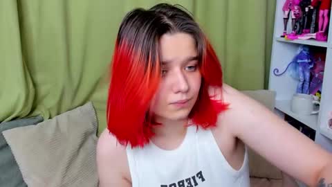Snapshot of edna_dana chatting on 27, 10, 2025 Edna online show from 27, 10, 2025