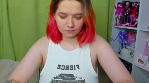Snapshot of edna_dana chatting on 17, 11, 2025 Edna online show from 17, 11, 2025