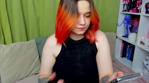 Snapshot of edna_dana chatting on 21, 11, 2025 Edna online show from 21, 11, 2025