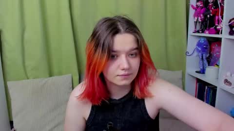 Snapshot of edna_dana chatting on 27, 11, 2025 Edna online show from 27, 11, 2025