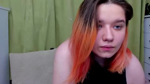 Snapshot of edna_dana chatting on 20, 12, 2025 Edna online show from 20, 12, 2025