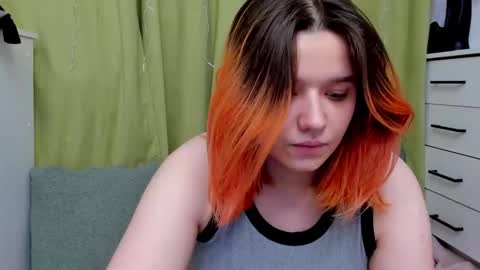 Snapshot of edna_dana chatting on 21, 12, 2025 Edna online show from 21, 12, 2025