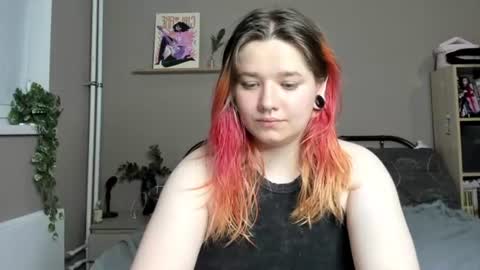 Snapshot of edna_dana chatting on 5, 8, 2026 Edna online show from 5, 8, 2026