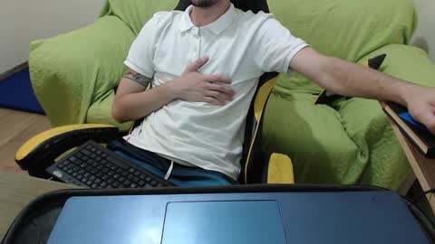 Snapshot of eduardobrain7 chatting on 15, 12, 2025 eduardobrain7 online show from 15, 12, 2025