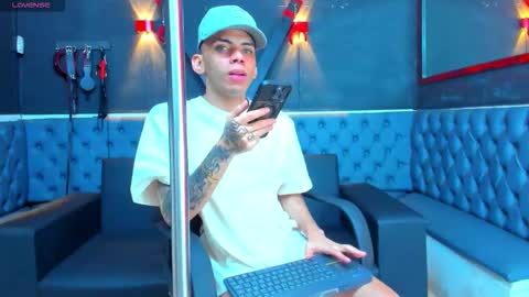 Snapshot of edward_24_ chatting on 16, 11, 2025 Edward Colleman online show from 16, 11, 2025