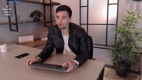 Eduardo online show from 12, 1, 2025