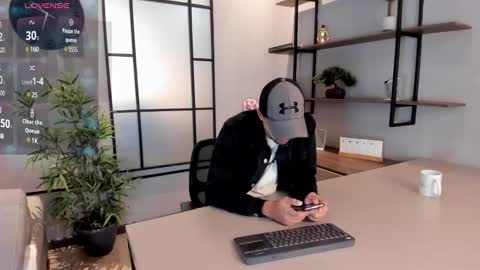 Eduardo online show from 17, 1, 2025