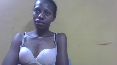 Snapshot of edwige770943 chatting on 17, 4, 2026 edwige770943 online show from 17, 4, 2026