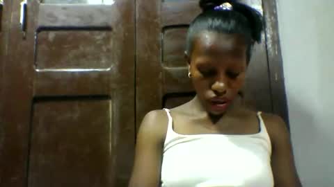 Snapshot of edwige770943 chatting on 25, 4, 2026 edwige770943 online show from 25, 4, 2026