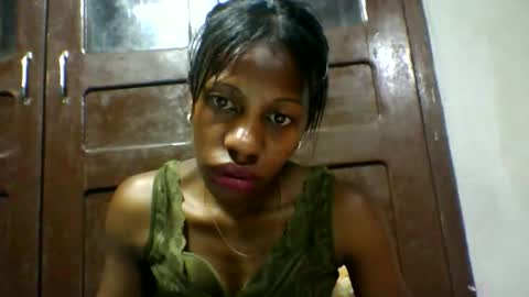 Snapshot of edwige770943 chatting on 2, 5, 2026 edwige770943 online show from 2, 5, 2026