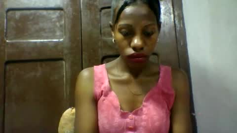 Snapshot of edwige770943 chatting on 6, 5, 2026 edwige770943 online show from 6, 5, 2026