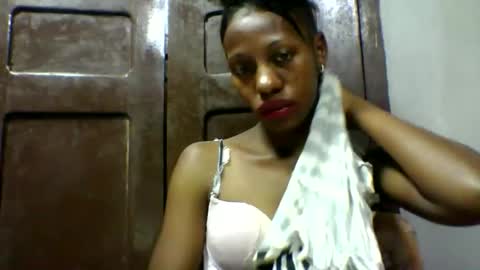 Snapshot of edwige770943 chatting on 12, 5, 2026 edwige770943 online show from 12, 5, 2026