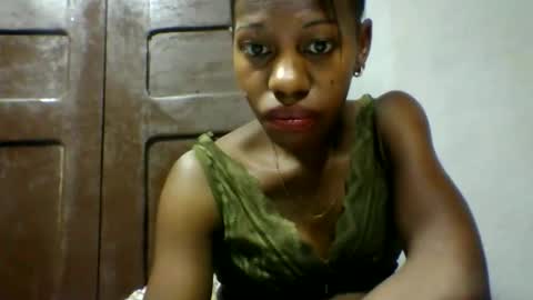 Snapshot of edwige770943 chatting on 13, 5, 2026 edwige770943 online show from 13, 5, 2026