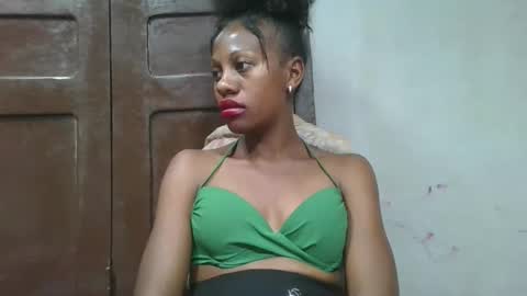 Snapshot of edwige770943 chatting on 30, 5, 2026 edwige770943 online show from 30, 5, 2026