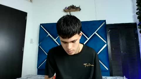 Snapshot of edwinboys chatting on 8, 6, 2026 Edwin online show from 8, 6, 2026