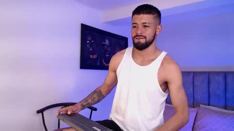 eevil_boys_77 online show from 26, 10, 2025