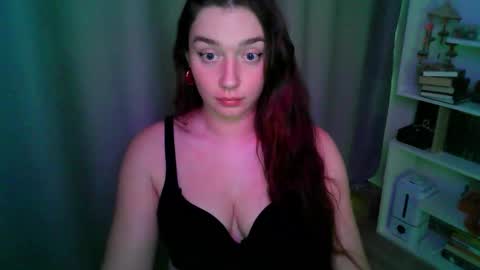Snapshot of effie_balconii chatting on 14, 9, 2025 effie_balconii online show from 14, 9, 2025