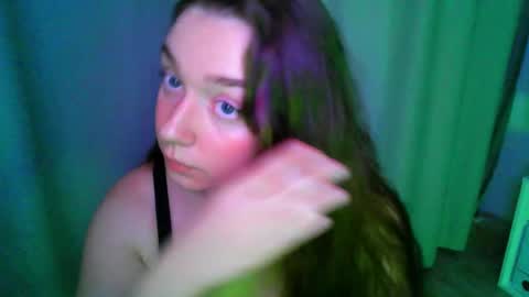 Snapshot of effie_balconii chatting on 18, 9, 2025 effie_balconii online show from 18, 9, 2025