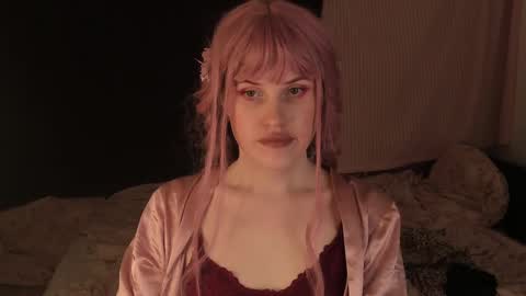 Effie Mur online show from 15, 12, 2024