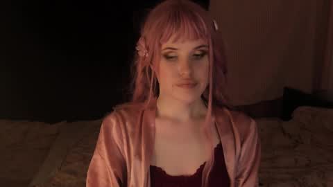 Effie Mur online show from 22, 12, 2024