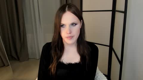 Effie Mur online show from 12, 3, 2026