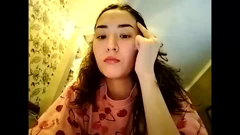 Effy online show from 6, 3, 2025