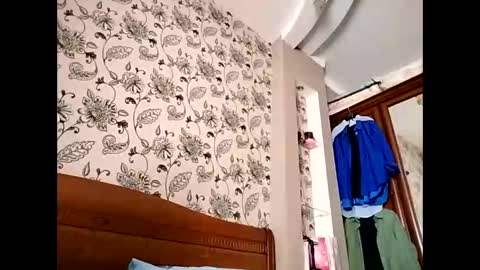 Effy online show from 18, 4, 2026