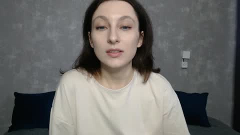 Snapshot of effy_gray chatting on 7, 12, 2024 Anna online show from 7, 12, 2024