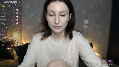 Snapshot of effy_gray chatting on 28, 1, 2025 Anna online show from 28, 1, 2025