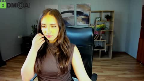 Effy Royse online show from 9, 4, 2026