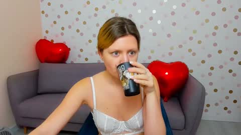 Effy online show from 25, 1, 2025