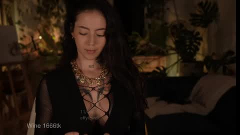 Effy online show from 12, 4, 2026