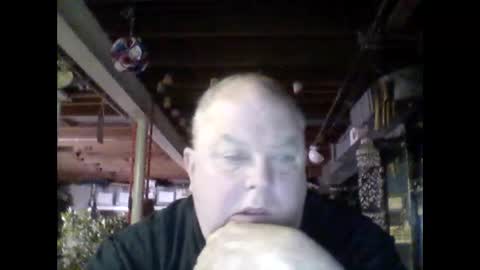 Snapshot of efriff chatting on 5, 4, 2026 efriff online show from 5, 4, 2026